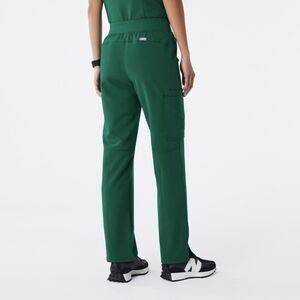 Figs women's Hunter Green Kade - Petite Cargo Scrub Pants - XL
